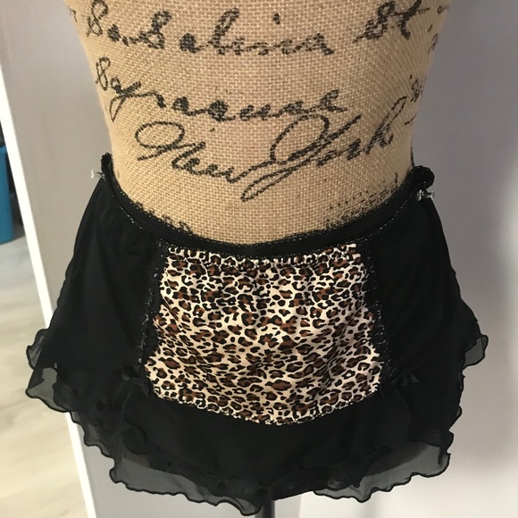 Lingerie skirt panty with built in thong - Picture 3 of 6